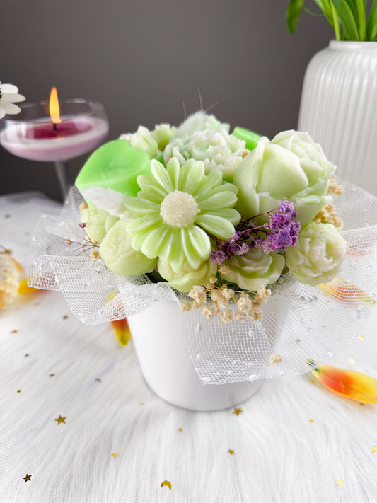 💚 Blush Bloom Bucket