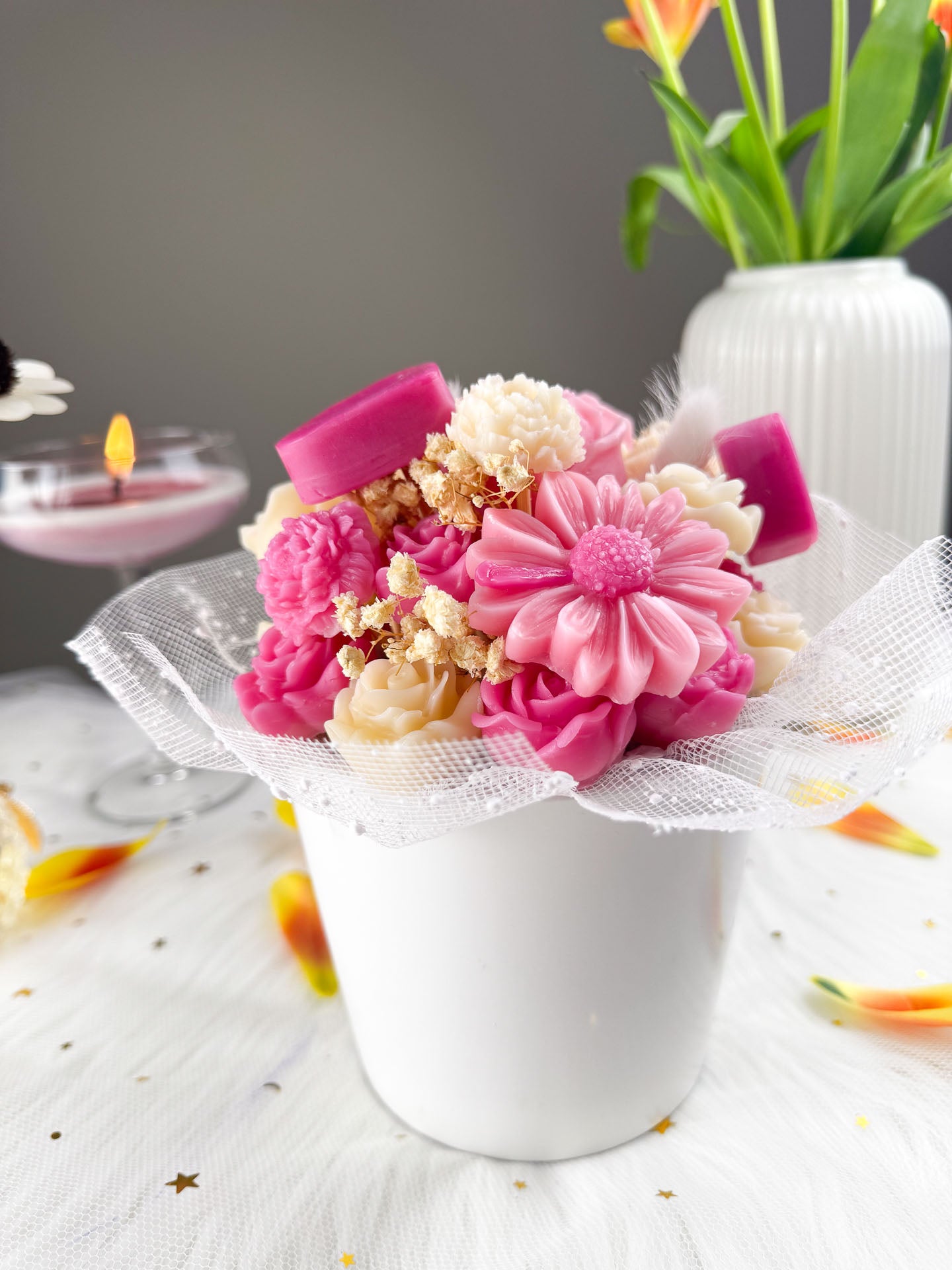 🌹 Rosy Romance Bucket