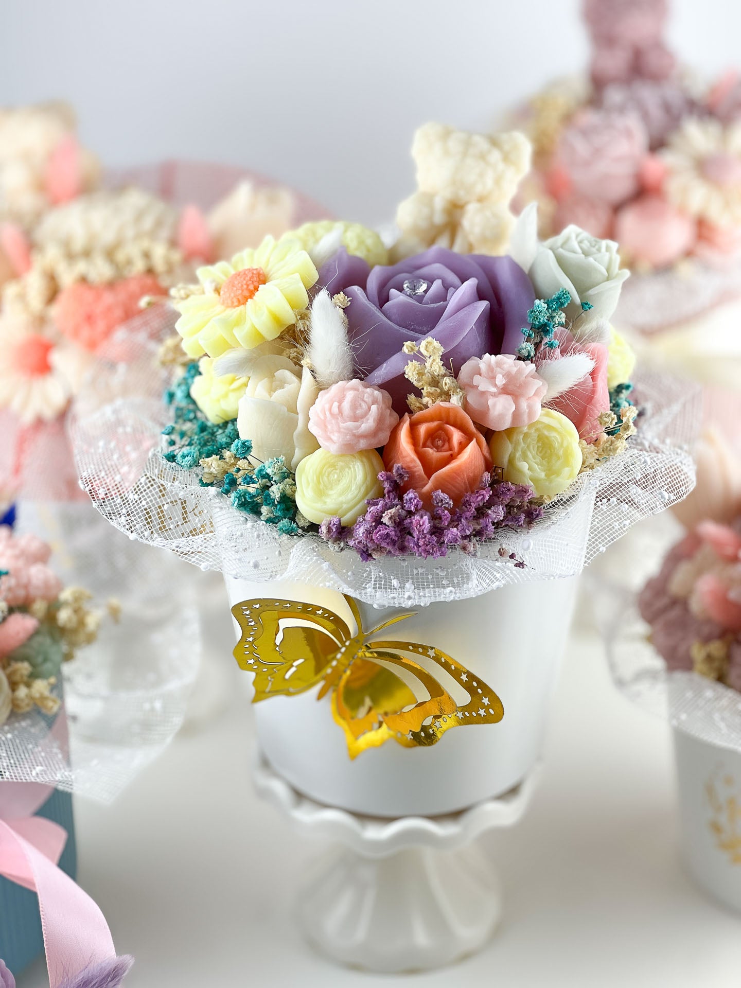 🦋 Butterfly Garden Bloom – XL Bouquet